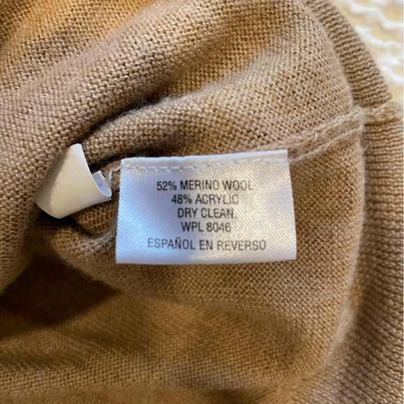 Club Room — merino wool V neck sweater - Picture 3 of 3